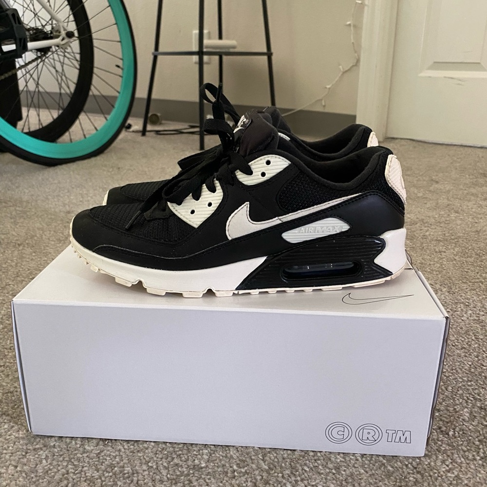 Nike Airmax 90 size 9